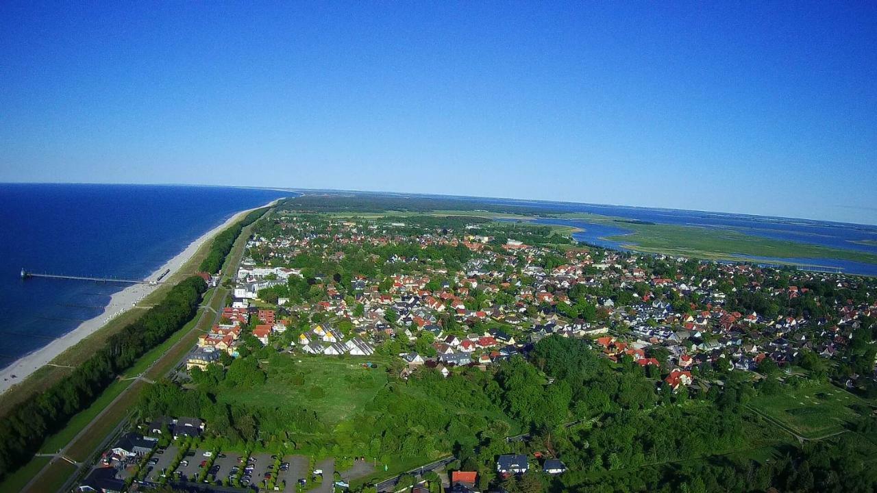 Haus Nadine Apartment Zingst Bagian luar foto